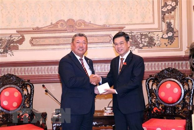 Ciudad Ho Chi Minh busca fortalecer cooperación con prefectura nipona de Osaka - ảnh 1