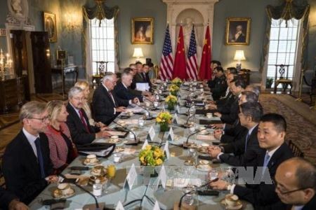 China y Estados Unidos inauguran un diálogo diplomático y de seguridad - ảnh 1
