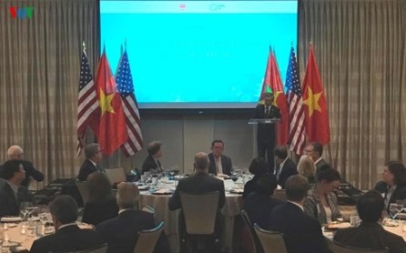 La visita del presidente Donald Trump ayuda a profundizar las relaciones Vietnam-Estados Unidos  - ảnh 1