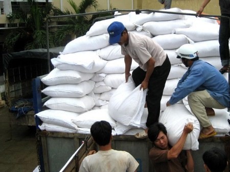 Corea del Sur ofrece 10 mil toneladas de arroz a las provincias afectadas por tifón - ảnh 1