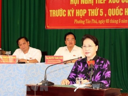 Presidenta parlamentaria contacta con electores en Can Tho  - ảnh 1