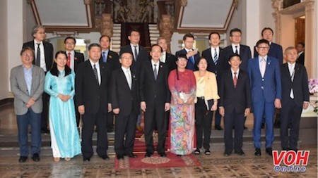 Ciudad Ho Chi Minh y la prefectura japonesa de Fukuoka fortalecen vínculos - ảnh 1