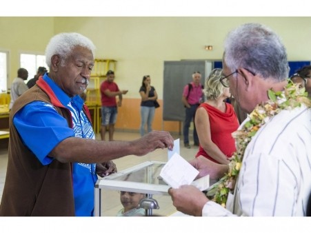 Nueva Caledonia rechaza separarse de Francia  - ảnh 1