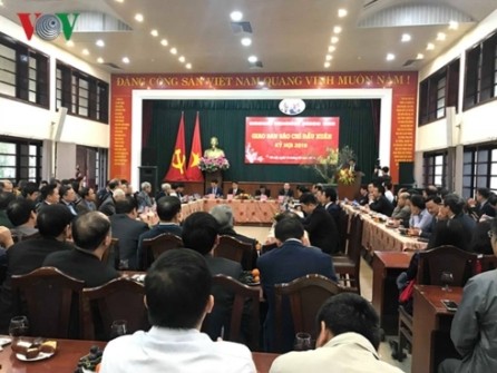 Celebran primera reunión de la prensa vietnamita en Nuevo Año Lunar  - ảnh 1