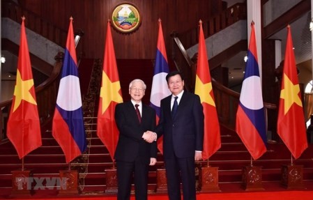 Vietnam y Laos afianzan relaciones especiales  - ảnh 1