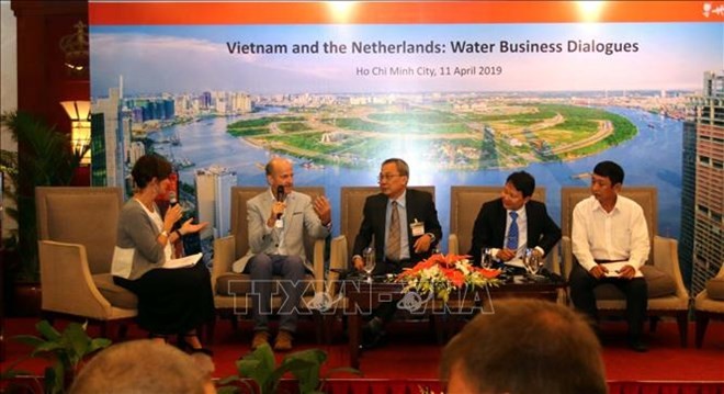 Vietnam y los Países Bajos cooperan en la gestión del agua en el delta del Mekong - ảnh 1