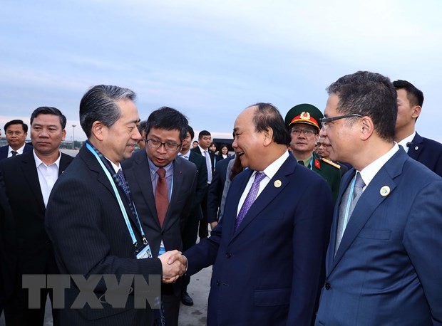 Premier de Vietnam llega a Hanói, después del exitoso viaje a China para participar en Foro de la Franja y la Ruta  - ảnh 1