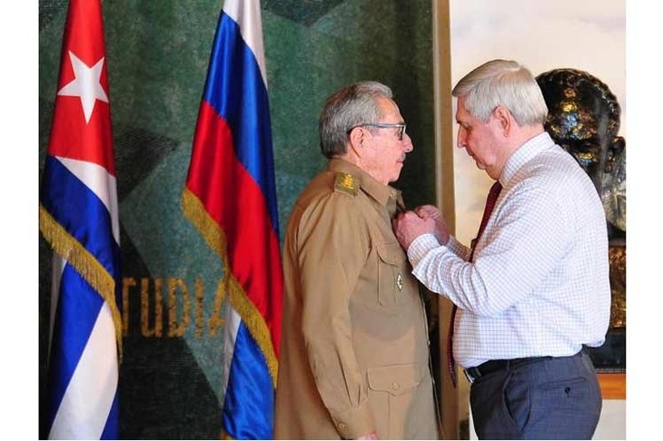El Partido Comunista ruso otorga a Raúl Castro la “Orden de Lenin” - ảnh 1