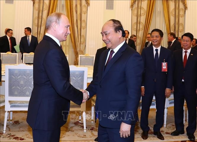 Primer ministro vietnamita se reúne con el presidente ruso - ảnh 1