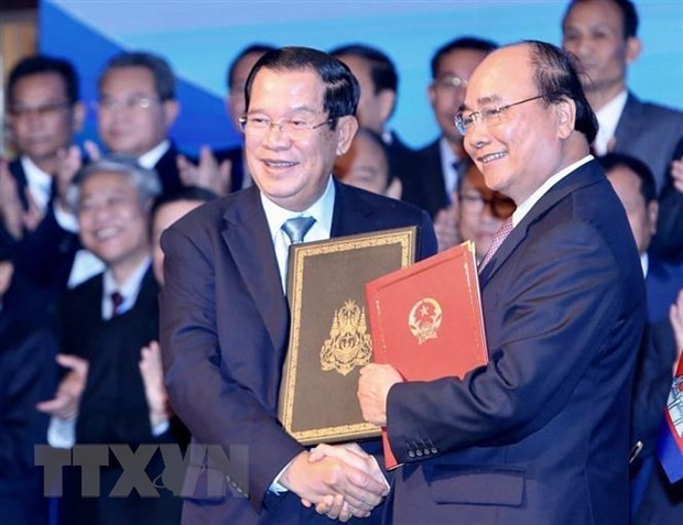 Prensa camboyana valora resultado de la visita a Vietnam de Hun Sen  - ảnh 1