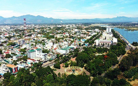 Localidades centrales de Vietnam logran resultados impresionantes en el desarrollo socioeconómico  - ảnh 1