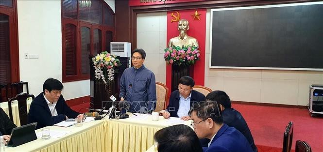 Viceprimer ministro Vu Duc Dam supervisa trabajos preventivos contra coronavirus en Quang Ninh - ảnh 1