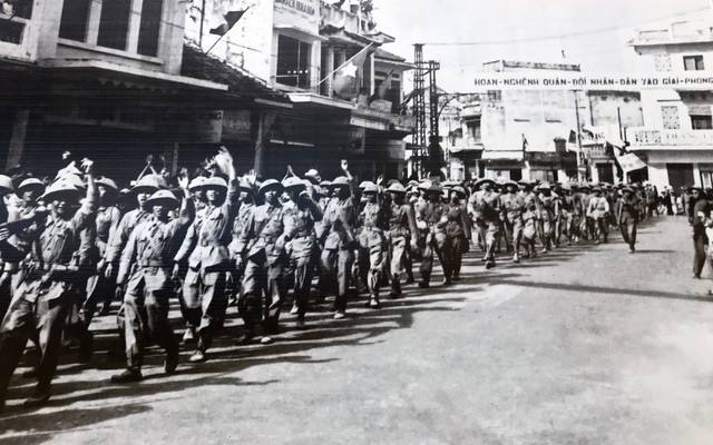 Recuerdos en imágenes del Día de la Liberación de Hanói - ảnh 3