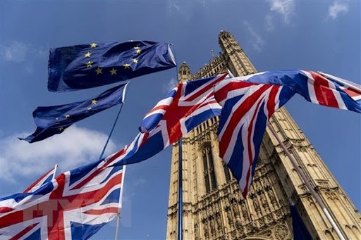 Negociaciones entre el Reino Unido y la UE corren peligro de colapsar - ảnh 1