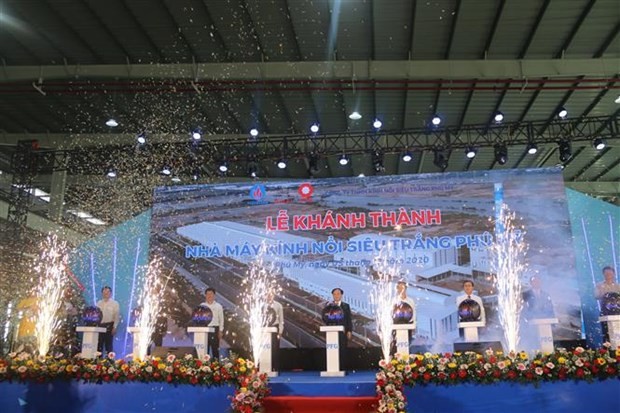 Inician la construcción de una fábrica de vidrio flotado súper blanco en el sur de Vietnam - ảnh 1