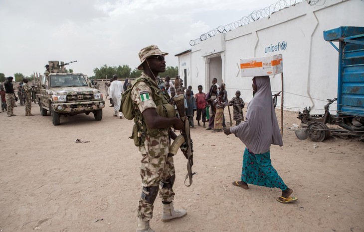 Nigeria: Alrededor de 400 estudiantes desaparecidos tras un ataque escolar - ảnh 1