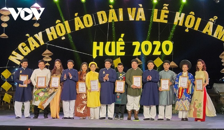 Clausura del Festival “Ao Dai” y gastronómico de Hue 2020 - ảnh 1