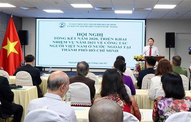 Ciudad Ho Chi Minh por mejorar la eficiencia del trabajo sobre los vietnamitas en el extranjero - ảnh 1