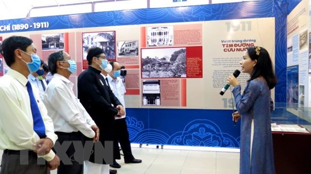  Inauguran exposición sobre el presidente Ho Chi Minh en Hue - ảnh 1