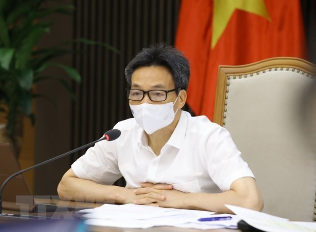 Vicepremier de Vietnam orienta el trabajo anticovid-19 en Ciudad Ho Chi Minh - ảnh 1