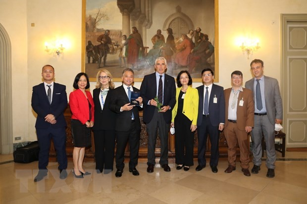 Vietnam participa en reunión preparatoria parlamentaria para la COP26 - ảnh 1