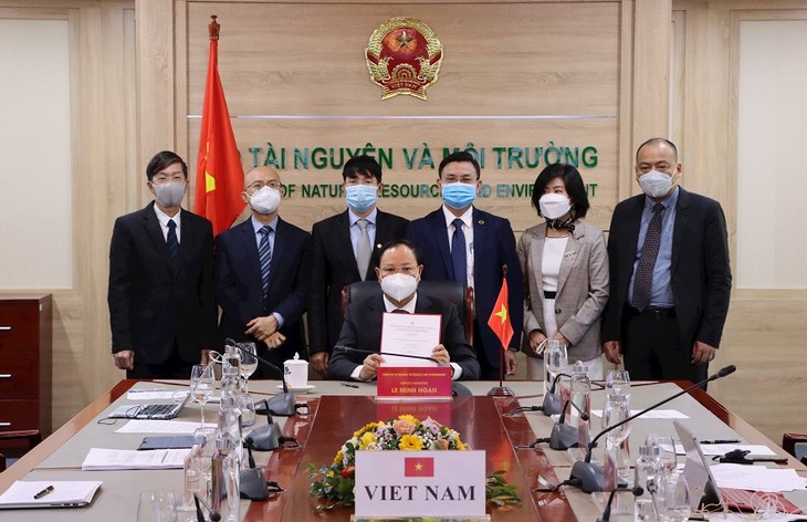 Vietnam se compromete a aunar esfuerzos para el desarrollo sostenible en los mares de Asia Oriental - ảnh 1