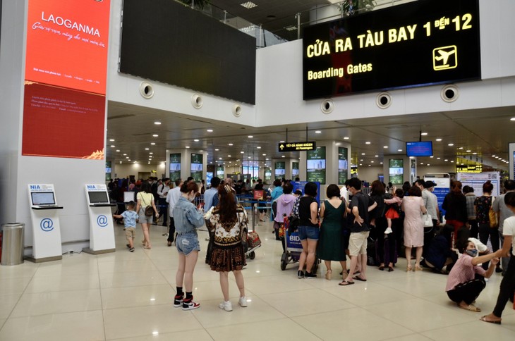 Vietnam considera reanudar los vuelos comerciales internacionales - ảnh 1