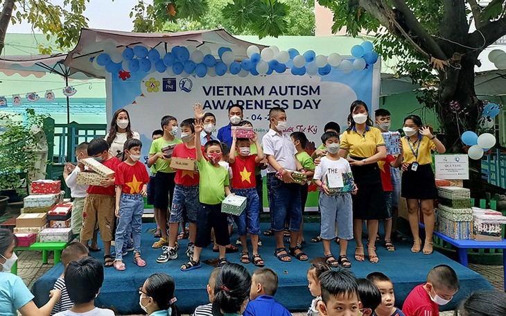 Celebran en Vietnam Día Mundial de Concienciación sobre el Autismo - ảnh 1