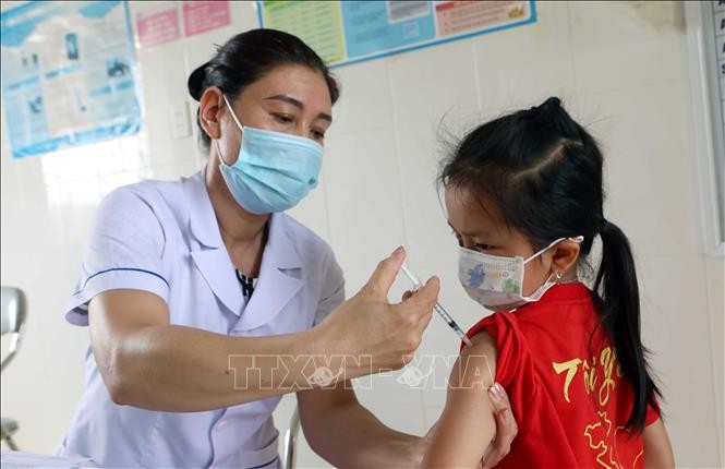 Más de 2.700 nuevos casos de covid-19 detectados en Vietnam en las últimas 24 horas - ảnh 1