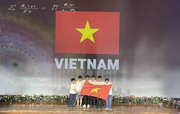 Presidente vietnamita aplaude a alumnos premiados en Olimpiadas Internacionales  - ảnh 1