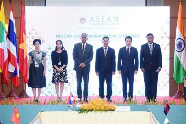 Vietnam asiste a Reunión de Ministros de Relaciones Exteriores de Cooperación Mekong-Ganga - ảnh 1