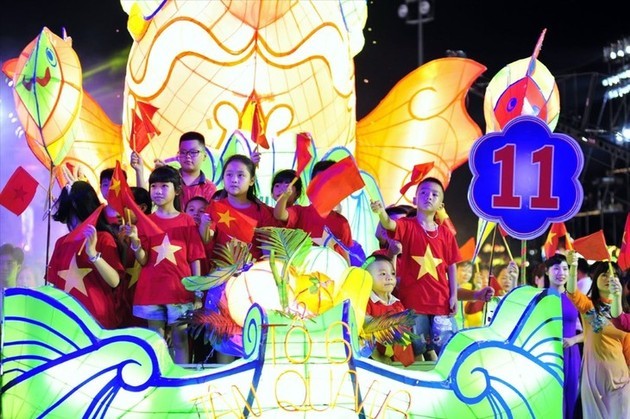 Festival del Medio Otoño en Tuyen Quang - ảnh 6