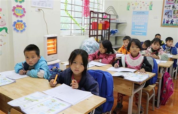 Alemania dona purificadores de agua a 30 escuelas vietnamitas en zonas montañosas - ảnh 1