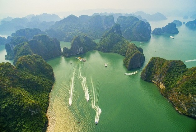 Bahía de Ha Long y Mu Cang Chai entre los 40 destinos más coloridos del mundo - ảnh 7