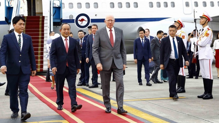 Presidente de Vietnam da la bienvenida al Gobernador General de Australia en visita de Estado - ảnh 1