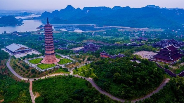 Impresionantes imágenes de la Pagoda Bai Dinh  - ảnh 2