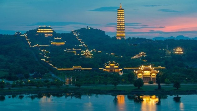 Impresionantes imágenes de la Pagoda Bai Dinh  - ảnh 3