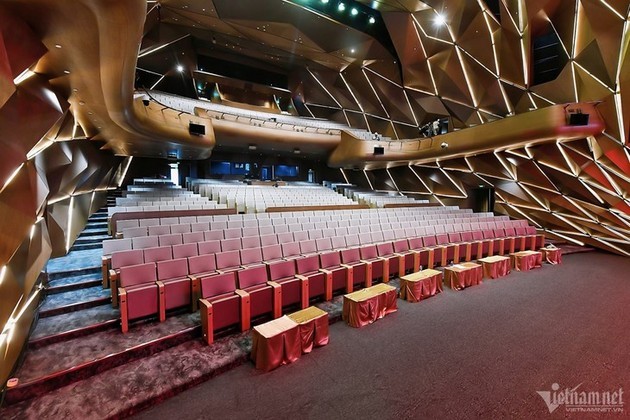 El teatro más moderno de Vietnam, Ópera Ho Guom - ảnh 15
