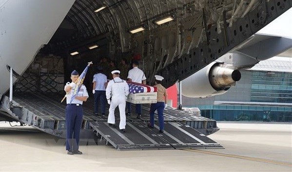 Realizan ceremonia de repatriación de restos de soldados estadounidenses - ảnh 1