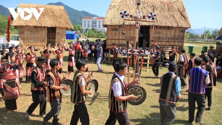 Celebrarán en Binh Dinh Festival de Cultura de las Etnias del Centro - ảnh 1