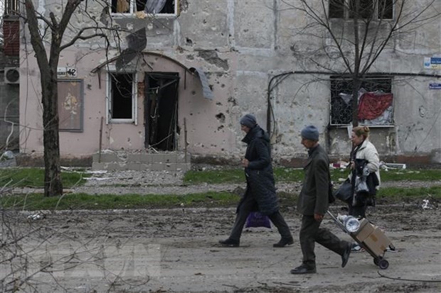 Ucrania extiende la ley marcial por otros 90 días - ảnh 1