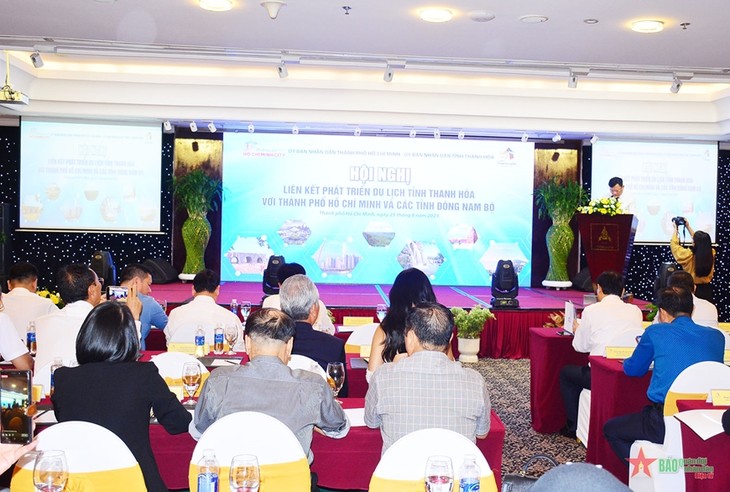Conferencia sobre la asociación turística entre Thanh Hoa y localidades meridionales - ảnh 1