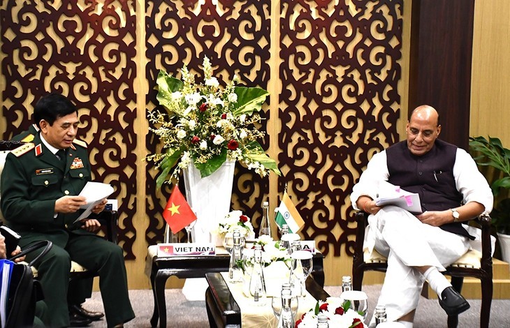 Ministro de Defensa de Vietnam se reúne con homólogos de India, Japón y Filipinas - ảnh 1