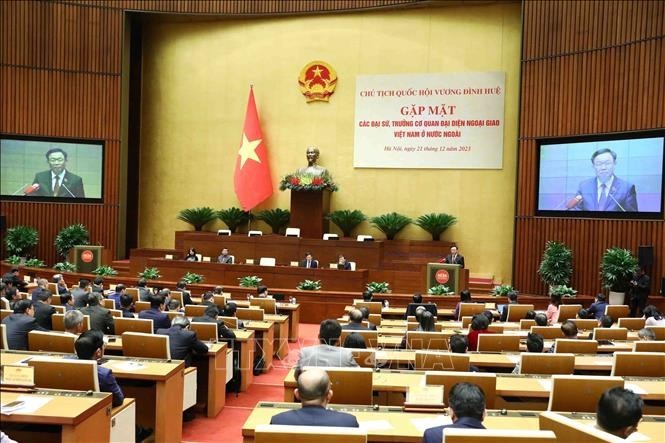 Vietnam: Promover una diplomacia profesional y moderna - ảnh 1