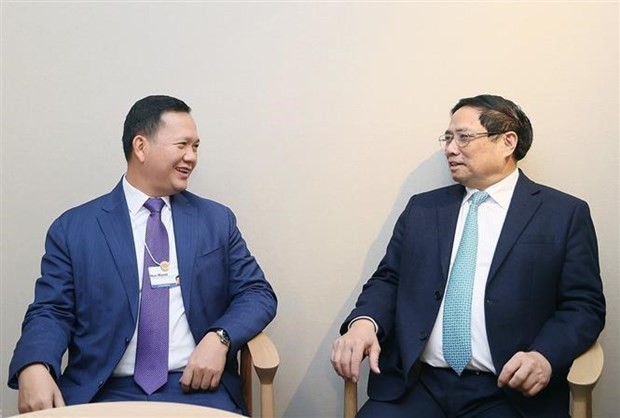 Primer Ministro de Vietnam sostiene reuniones bilaterales al margen del FEM 54 en Davos - ảnh 1