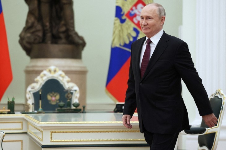 Vladimir Putin registra oficialmente su candidatura a la presidencia rusa - ảnh 1