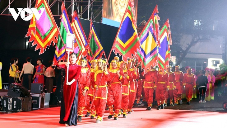 Festival tradicional honra a la guerrera Le Chan - ảnh 1