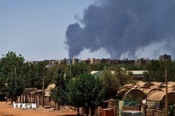 Sudán sigue inmerso en espiral de violencia tras un año de conflicto - ảnh 1