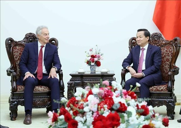 Viceprimer ministro de Vietnam recibe al ex primer ministro británico Tony Blair - ảnh 1