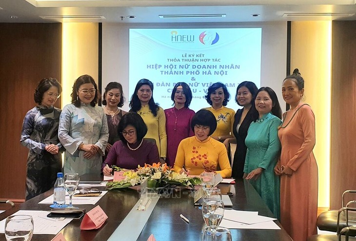Mujeres vietnamitas se unen para mejorar papel y posición - ảnh 1
